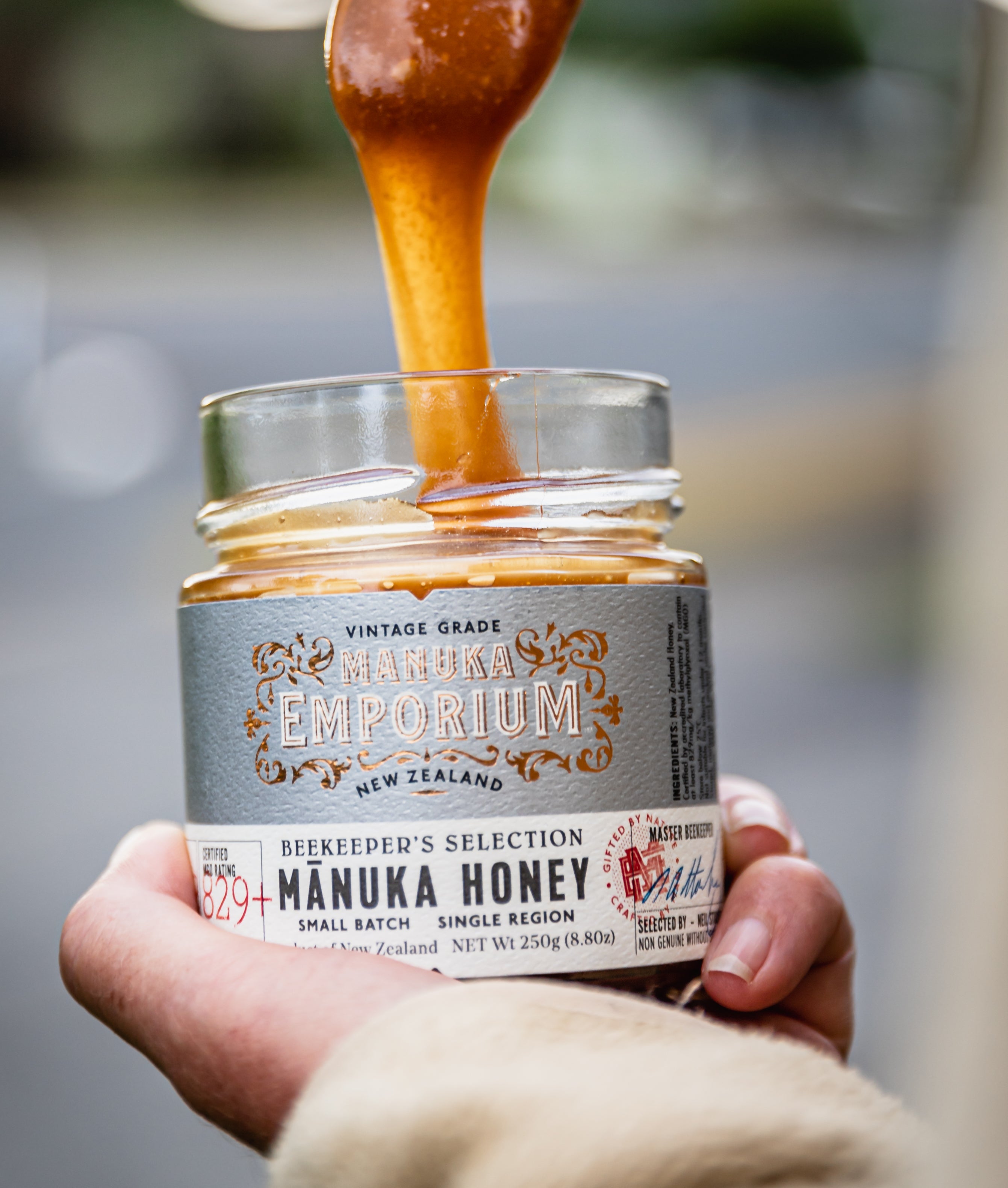 Lifestyle photography -  Manuka Emporium x That_Green_Olive